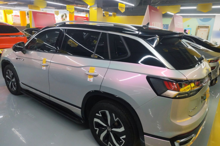 Volkswagen Tayron GTE 2023 immagine di auto #5