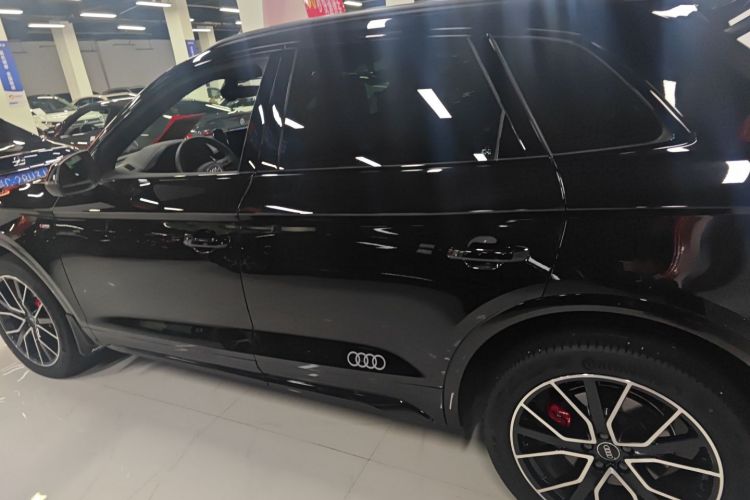 Audi Q5L 2025 #5 Audi Q5L 2025 car image #5