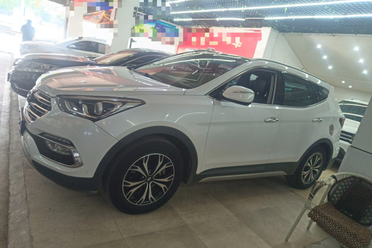 Hyundai Santa Fe 2017 #5 Hyundai Santa Fe 2017 car image #5