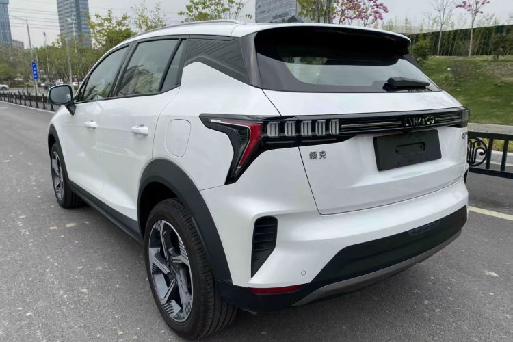 Lynk & Co 06 EM-P 2025 car image #5