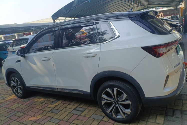 Wuling Asta 2021 #5 Wuling Asta 2021 изображение автомобиля #5