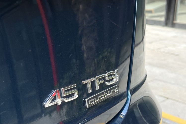 Audi Q8 2020 car image #5