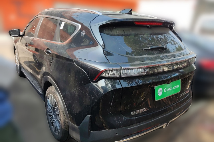 X70 PLUS 2024 car image #5