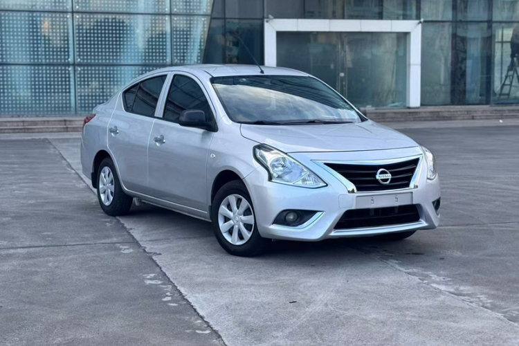 Nissan Sunny 2018 immagine di auto #5