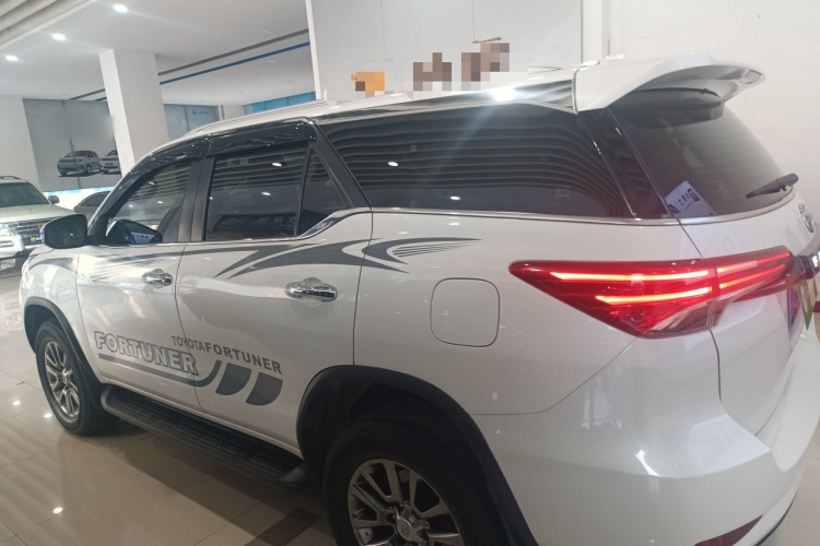 Toyota Fortuner 2019 #5 Toyota Fortuner 2019 car image #5