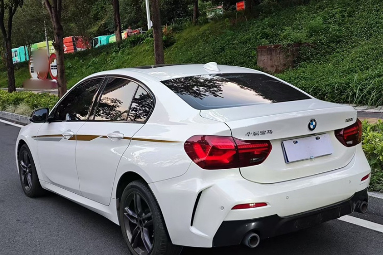 BMW 1 Series 2023 #5 BMW 1 Series 2023 car image #5