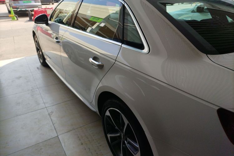 Audi A4L 2019 #5 Audi A4L 2019 car image #5