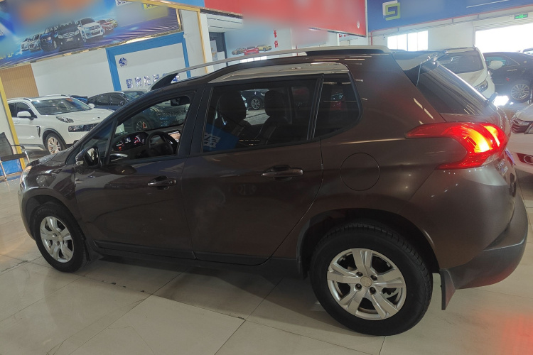 Peugeot 2008 2016 car image #5