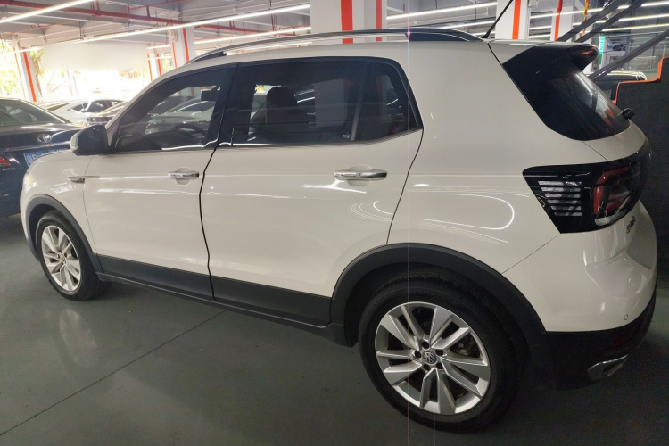 Volkswagen T-Cross 2020 #5 Volkswagen T-Cross 2020 car image #5