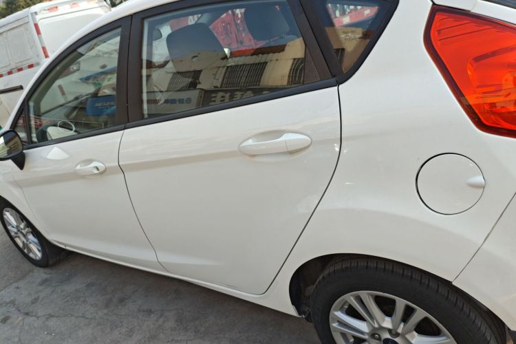 Ford Fiesta 2014 car image #5