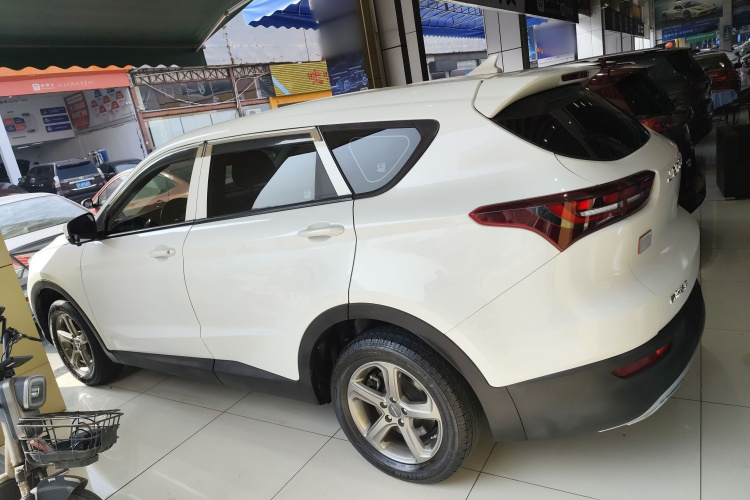 X70M 2020 car image #5
