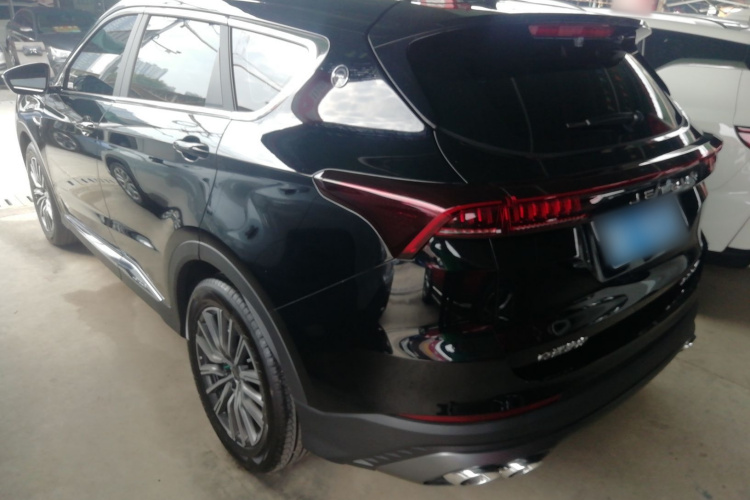 X70 PLUS 2025 car image #5