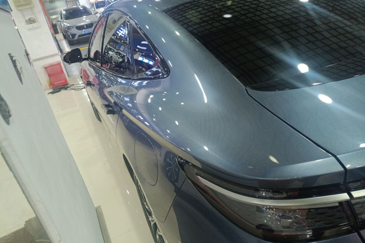 BYD Seal 07 DM-i 2025 car image #5