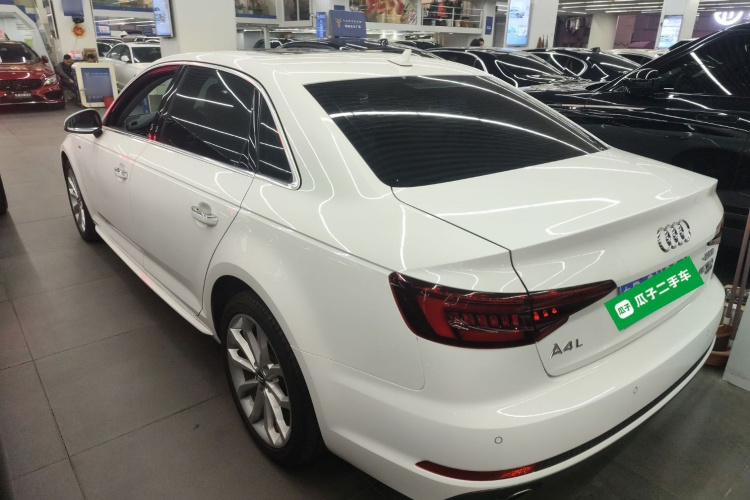 Audi A4L 2018 #5 Audi A4L 2018 car image #5