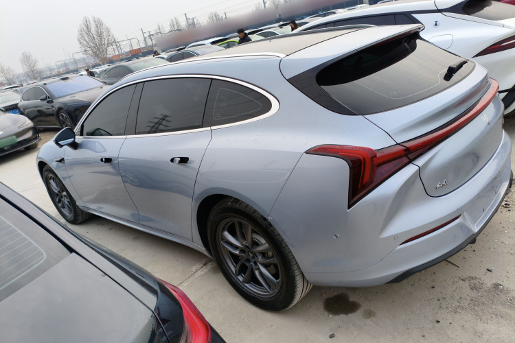 哪吒汽车 哪吒S猎装 2025 #5 哪吒汽车 哪吒S猎装 2025 汽车图片 #5