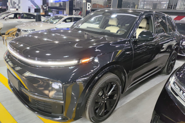 Li L7 2023 car image #5