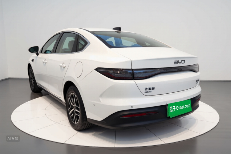 BYD Seal 05 DM-i 2025 #5 BYD Seal 05 DM-i 2025 car image #5