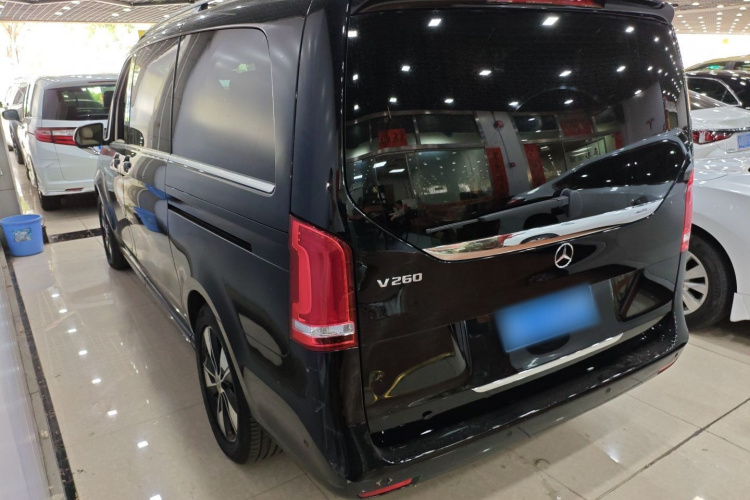 Mercedes-Benz V Class 2022 #5 Mercedes-Benz V Class 2022 car image #5