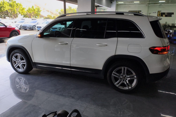 Mercedes-Benz GLB Class 2023 #5 Mercedes-Benz GLB Class 2023 car image #5