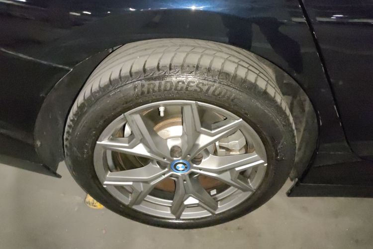 BMW i3 2024 car image #5
