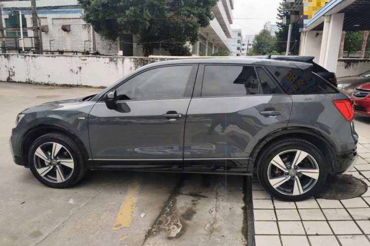 Q2L 2020 car image #5