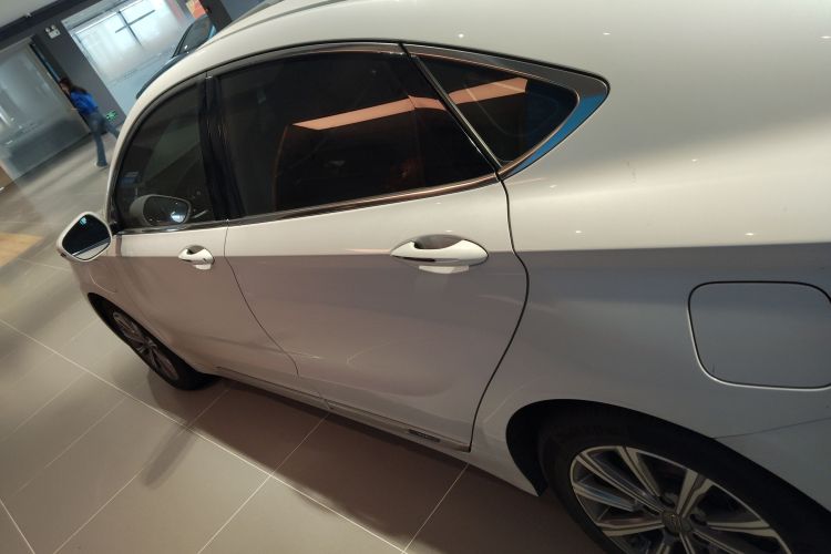 GEELY Ulion New Energy 2018 #5 GEELY Ulion New Energy 2018 car image #5