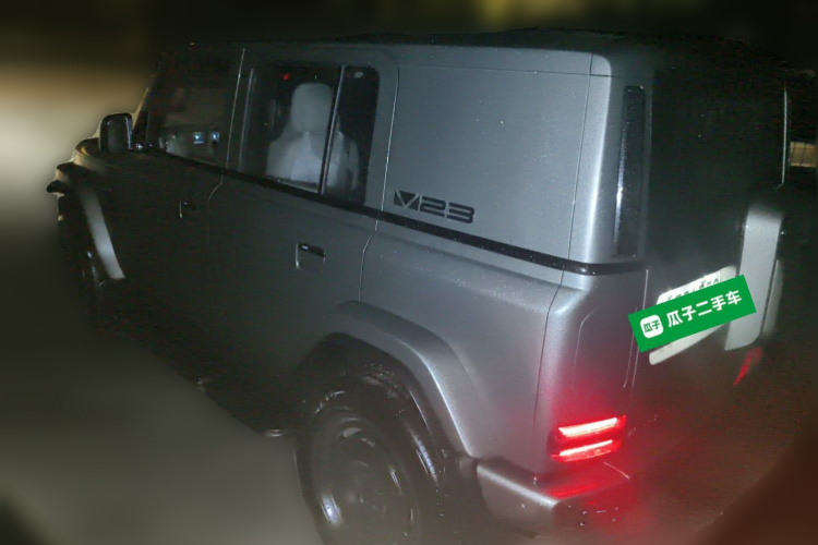 2025 car image #5
