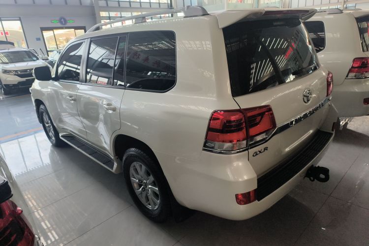 Toyota 2019 car image #5