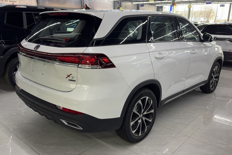 Changan X7 PLUS imagem de carro #5