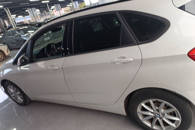 BMW 2 Series Tourer 2018 car image #5