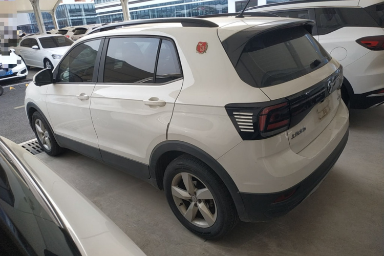 Volkswagen T-Cross 2020 car image #5