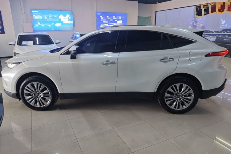 Toyota Harrier 2023 immagine di auto #5
