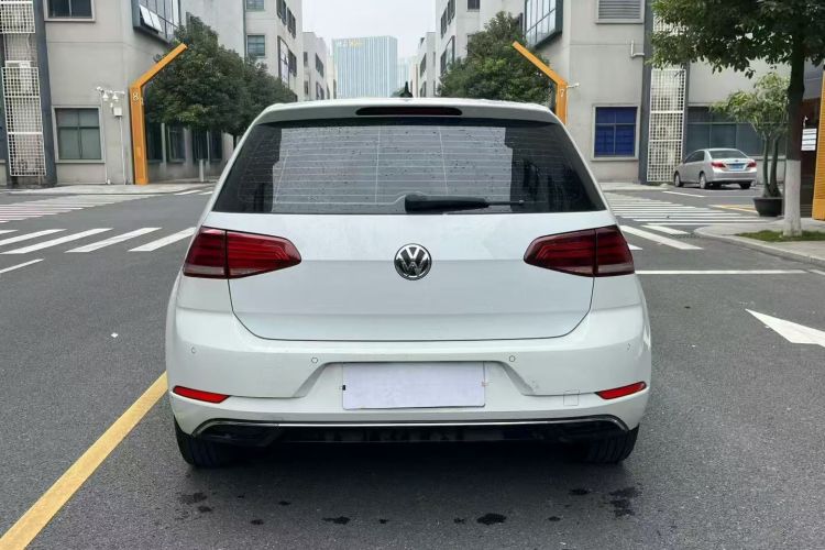 Volkswagen Golf 2019 immagine di auto #5