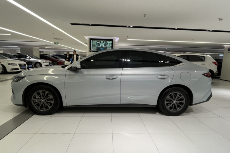 BYD Qin L 2024 #5 BYD Qin L 2024 car image #5