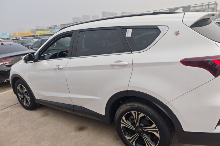 Jetour X70S 2022 #5 Jetour X70S 2022 صورة سيارة #5