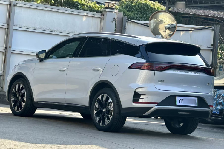 BYD Tang New Energy 2024 car image #5