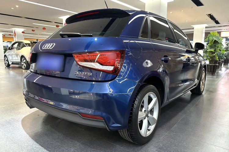 奥迪 奥迪A1 2017 汽车图片 #5