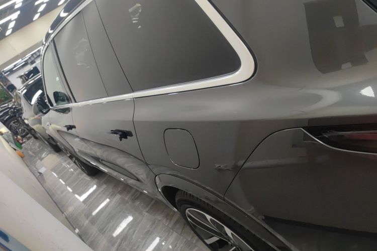 Li L9 2024 صورة سيارة #5