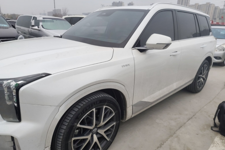 GAC Trumpchi ES9 2023 immagine di auto #5