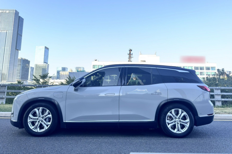 NIO ES8 2021 car image #5