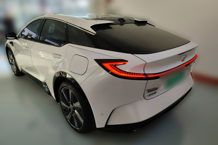 Toyota bZ5 2025 #5 Toyota bZ5 2025 car image #5