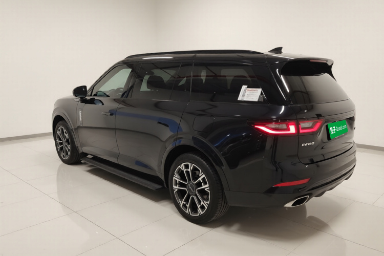 Lynk & Co 900 2025 #5 Lynk & Co 900 2025 car image #5
