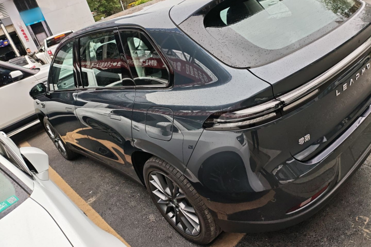 零跑汽车 零跑C10 2025 汽车图片 #5