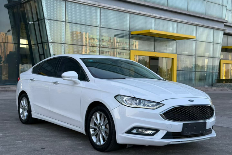 Ford Mondeo 2017 car image #5