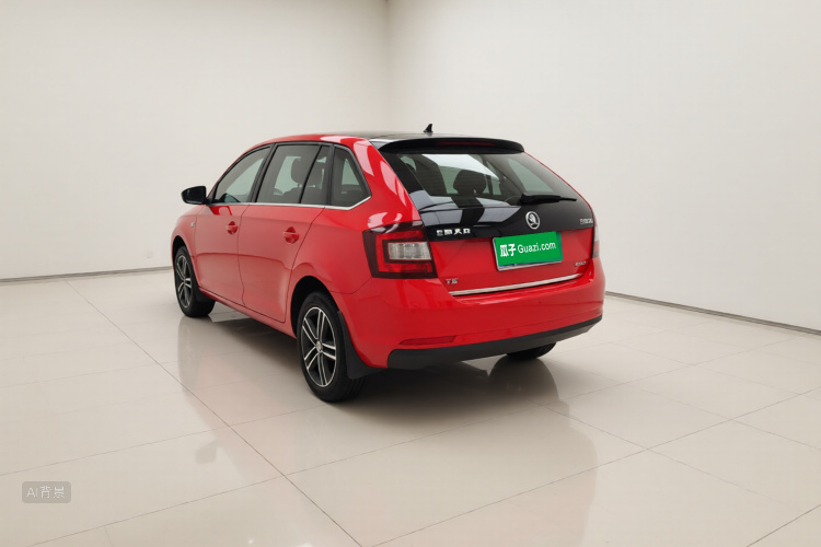 Skoda Rapid Spaceback 2014 car image #5