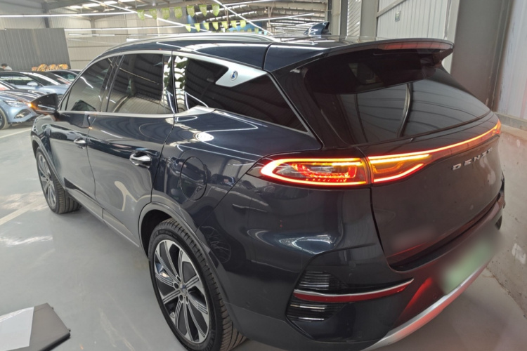 Denza N8 2023 imagen de coche #5