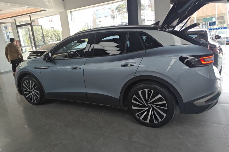 Volkswagen ID.4 X 2023 #5 Volkswagen ID.4 X 2023 car image #5