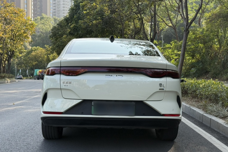 BYD Qin L 2025 car image #5