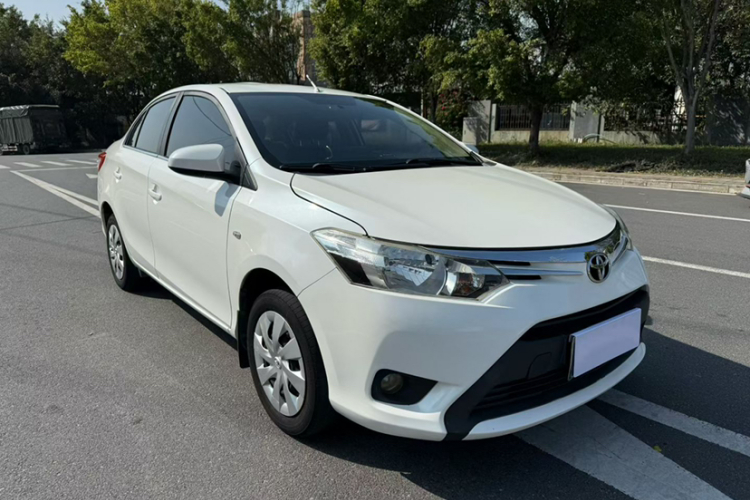 Vios 2015 car image #5