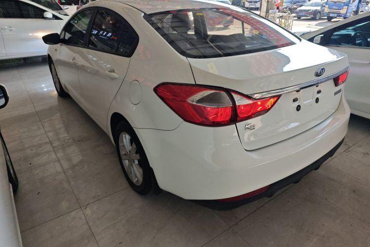 Kia K3 2017 car image #5